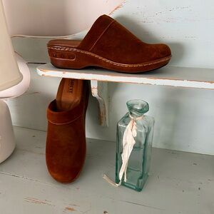 Born Clogs 🪴 Worn Once ~ Perfect Condition